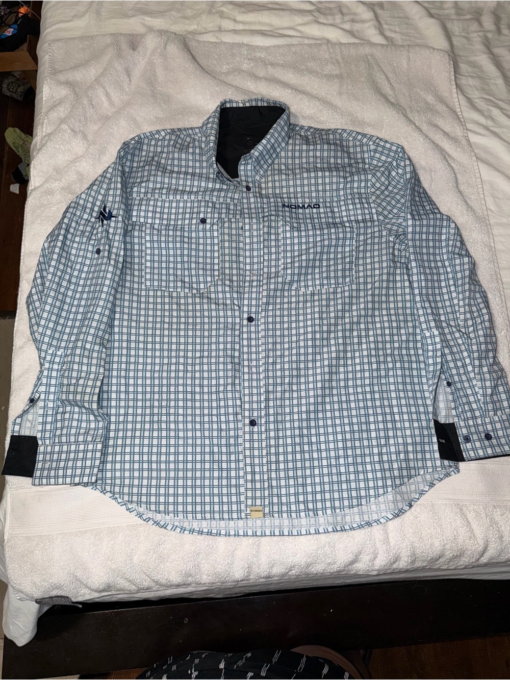 Nomad Men's Blue and White Plaid Casual Button-Down Shirt